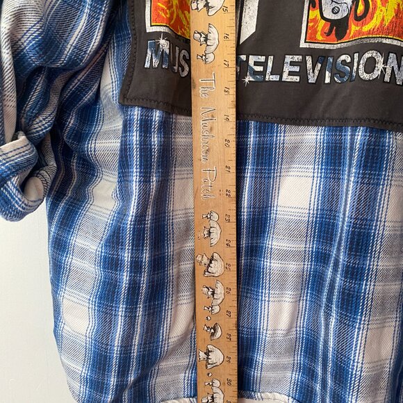 Oversized MTV Patch Flannel - Picture 5 of 7